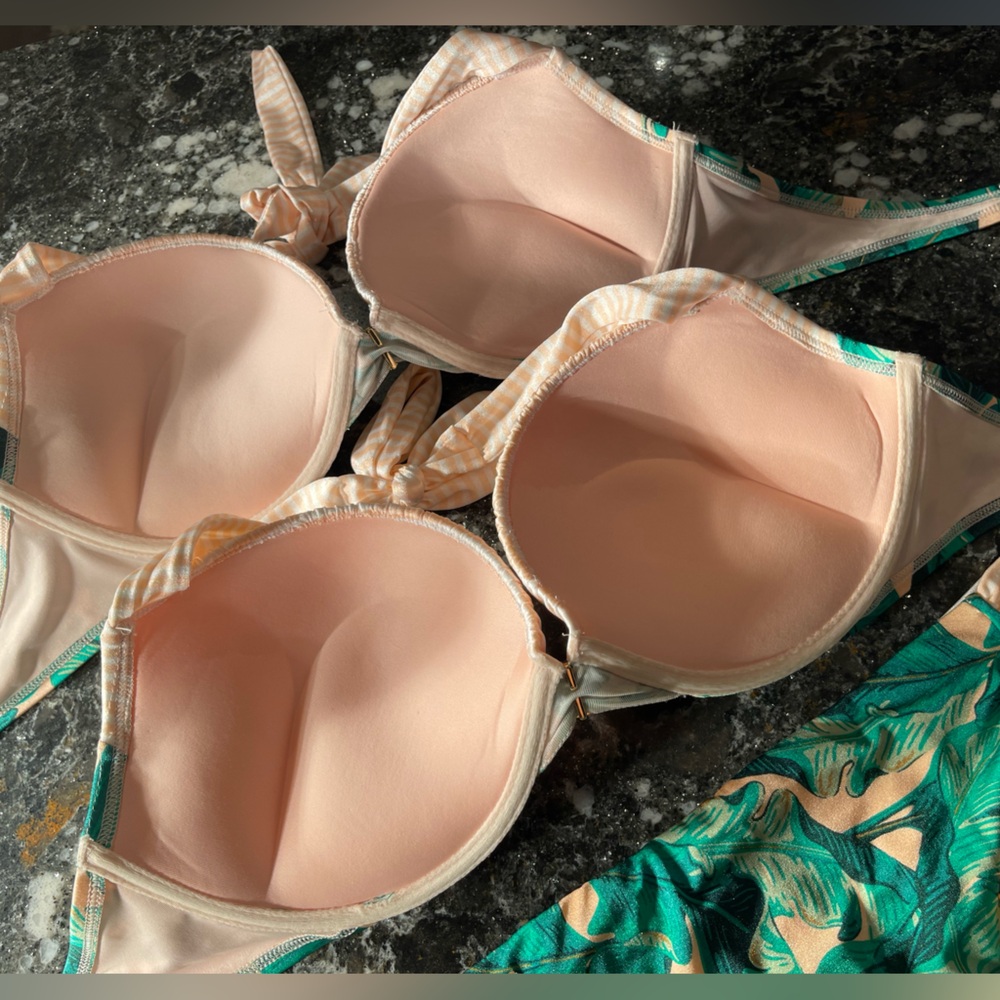 NWOT Victoria’s secret’s bikini bombshell 34DD and 36C with various bottoms S/M - Picture 11 of 16